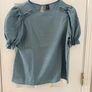 🟩3/$15 Blue Puff Sleeve Blouse